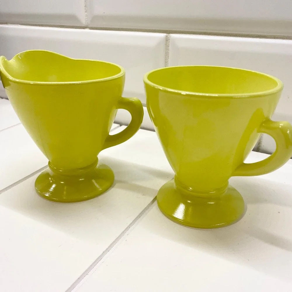 Vintage Hazel Atlas Chartreuse Cream and Sugar Set